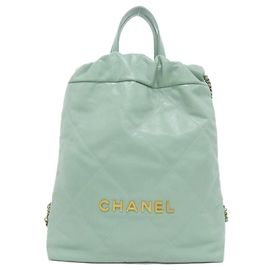 Mochila de piel de ternera Chanel 22 Line Verde claro