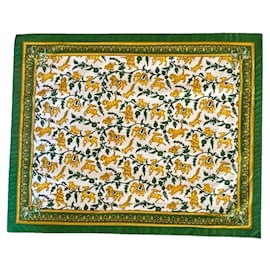 Hermès Conjunto de Mesa 'Caça na Índia' em Algodão com Caixa e Sacola Branco Dourado Verde Amarelo Verde escuro