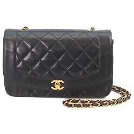 Chanel A01165 Borsa a Spalla Diana 25 in Pelle di Agnello Nera con Hardware Oro Nero