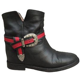 Autre Marque Via Roma 15 Leather V-Cut Ankle Boots Black