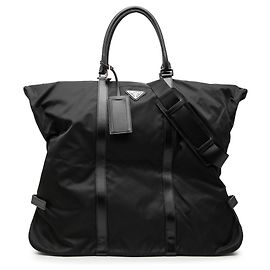 Prada Reisetasche aus Tessuto mit Saffiano-Besatz in Schwarz Schwarz