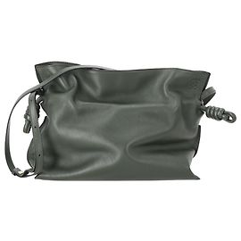 Pochette Flamenco Medium en cuir nappa vert Loewe Vert Vert olive