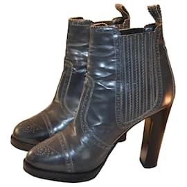 Hermès Leder Stiefeletten mit Absatz Grau