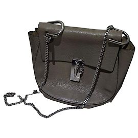 Chloé Drew Small Shoulder Bag in Taupe Leather Taupe