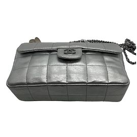 Chanel CFmini Bolsa de couro prateado Prata