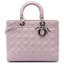 Lady Dior en agneau cannage rose, taille Large Rose