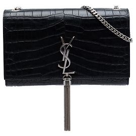 Bolsa tiracolo Kate com tassel em couro com relevo de crocodilo preto tamanho Medium da Saint Laurent Preto