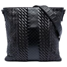Bottega Veneta Borsa a tracolla in pelle nera Intreccio Imperatore Nero