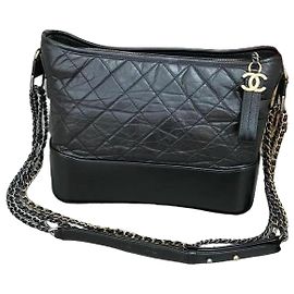 Chanel Medium Schwarze gesteppte Lederhandtasche mit Kette Schwarz