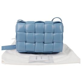 Bottega Veneta Bolsa de ombro e transversal Padded Cassette Azul