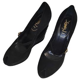 Yves Saint Laurent Robyn 105 Sandales compensées en cuir de cerf Noir