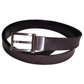 Cinto Burberry em couro castanho Marrom