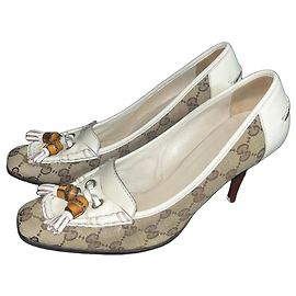 Gucci Décolleté Tela Monogramma GG e Pelle Bambù Marrone Bianco Beige