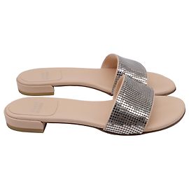 Sandali piatti decorati Stuart Weitzman in pelle argento Argento
