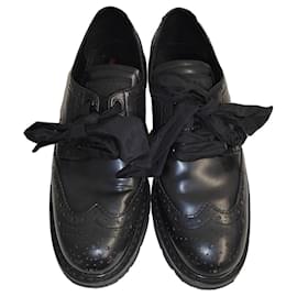 Prada Derbies en cuir noir Noir