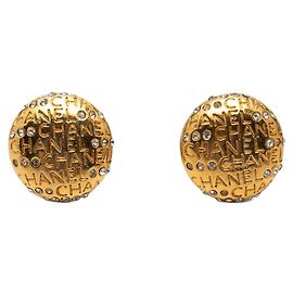 Brincos de clip Chanel Vintage banhados a ouro e strass Dourado
