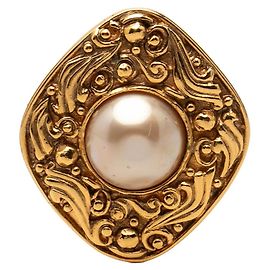 Spilla Chanel Vintage placcata oro D'oro