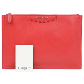 Givenchy Pochette Antigona Medium Rouge