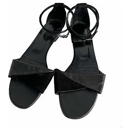 Hermès Sandali con cinturini incrociati in pelle e velluto 40 Nero Nero