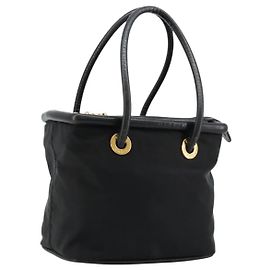 Céline Borsa a mano CELINE Circle Nylon Nero Oro Auth 178011A Nero D'oro