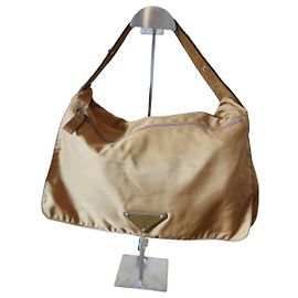 Prada Bolsa de Ombro em Nylon Bege Bege