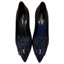 Saint Laurent YSL Leather Pointed-Toe Flats Black