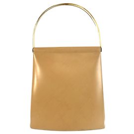 Bolsa de mão e bolsa de ombro CARTIER Trinity em couro bege Bege