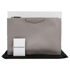 Givenchy Pochette Antigona Medium Gris