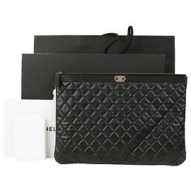 Chanel Clutch Large Boy Caviar Nero