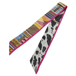 Hermès Foulard Twilly en soie HERMES "PELAGES ET CAMOUFLAGE" Multicolor Auth 179320M Multicolore
