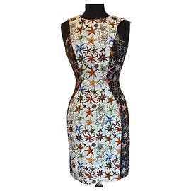 Vestido de tubo Versace Trésor de la Mer estampado estrellas de mar Multicolor