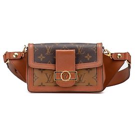 Borsa a tracolla Louis Vuitton Dauphine Monogram Reverse Marrone