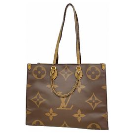 Borsa Tote Louis Vuitton Monogram Giant Reverse OnTheGo GM Marrone