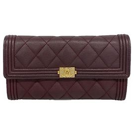 Cartera larga Boy de Chanel en Bordeaux Burdeos