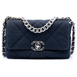 Chanel Blue Medium Quilted Jersey 19 Flap Blu Blu navy