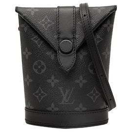 Bolsa Louis Vuitton Monogram Eclipse Marrom Preto