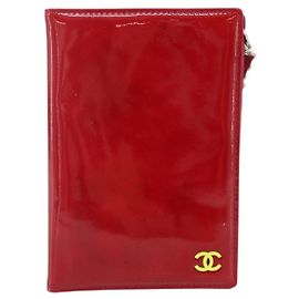 Chanel Vintage CC Bifold Card Holder Patent leather Red