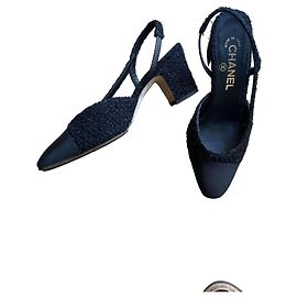 Chaussures slingback Chanel en tweed noir Noir