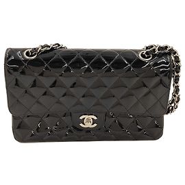 Chanel Timeless - Classic Double Flap Tasche aus gestepptem Lammleder Medium Schwarz