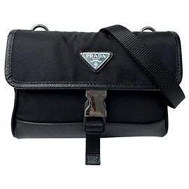 Mini borsa a tracolla Prada Re-Nylon in pelle Saffiano Nero