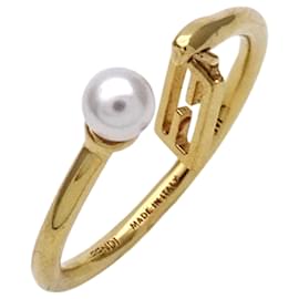 Fendi Ring aus Goldmetall mit Kunstperle Golden