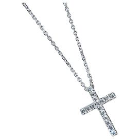 Colar de Cruz De Beers em Ouro Branco e Diamantes Prata