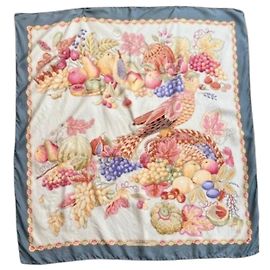 Lenço de seda Salvatore Ferragamo motivo frutas e pássaros Marrom Rosa Branco Vermelho Azul Verde Amarelo