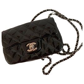 Chanel Classic Mini Flap Bag Vernice Nera Nero