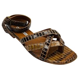 Sandali bassi con avvolgimento alla caviglia in pelle di serpente color tan Manolo Blahnik Cammello