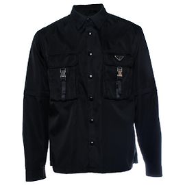 Prada, camicia con bottoni in Re-Nylon a maniche lunghe e corte Nero