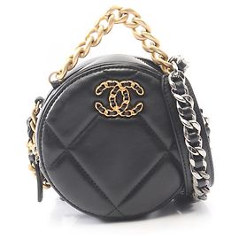Chanel 19 Matelassé Lambskin Shoulder Handbag Black