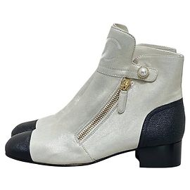 NWB Chanel Rare Cream, Black Gold PearlAnkle Boots Sz.40 Otro