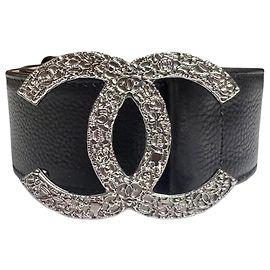 Cinto Chanel Metiers d'Art Couro Caviar Preto Preto Hardware prateado