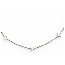 Colar Prada com Logotipo Triangle em 925 Prata Branco